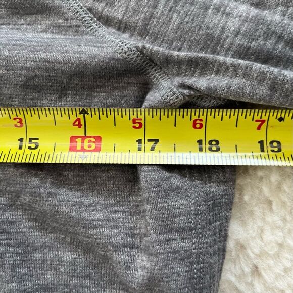 Lululemon Layered Long Sleeve Tee Size 8 Heathered Slate Almost Pear Blouse - Picture 13 of 13